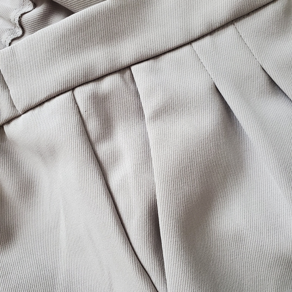 *SOLD* Like-New Aritzia Babaton Cohen Pants - Picture 4 of 7